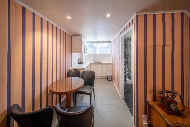 Prince's Gate Hotel image