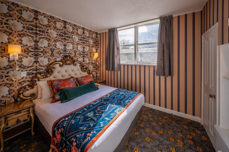 Prince's Gate Hotel image
