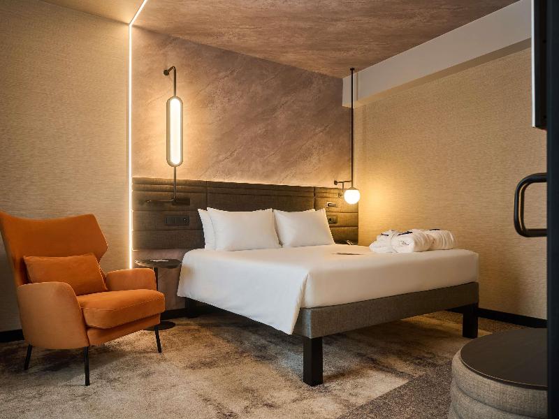 Novotel Praha Wenceslas Square image
