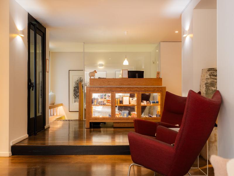 9hotel Republique image