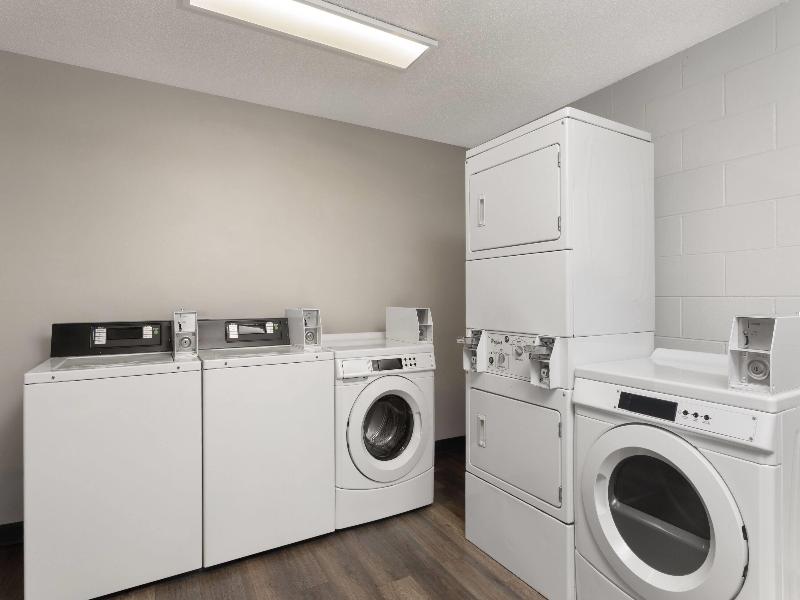 Days Inn by Wyndham Orlando Convention C image