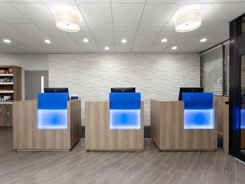 Days Inn by Wyndham Orlando Convention C image