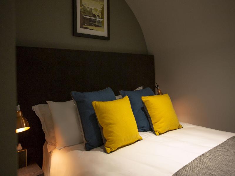 Indigo Bath, an IHG Hotel image