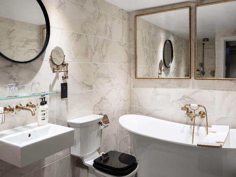 Indigo Bath, an IHG Hotel image