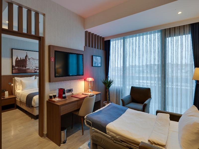 Ramada by Wyndham Istanbul Old City image