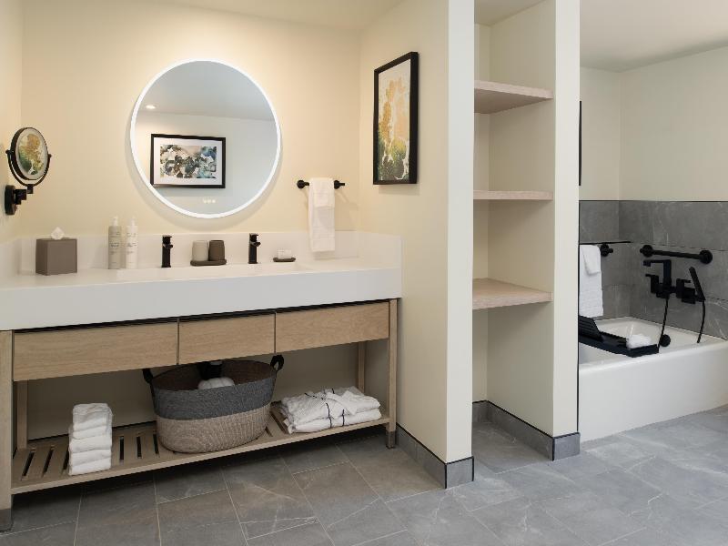 Casa Mani Resort Napa Valley, Curio Collection image