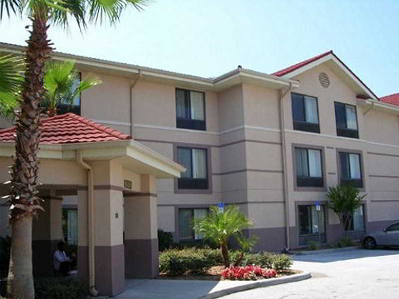 EXTENDED STAY DELUXE UNIVERSAL