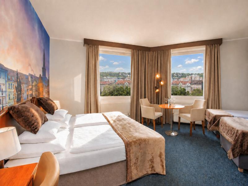 Plaza Boutique Hotel image