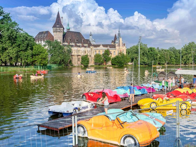 Ibis Styles Budapest Heroes Square image