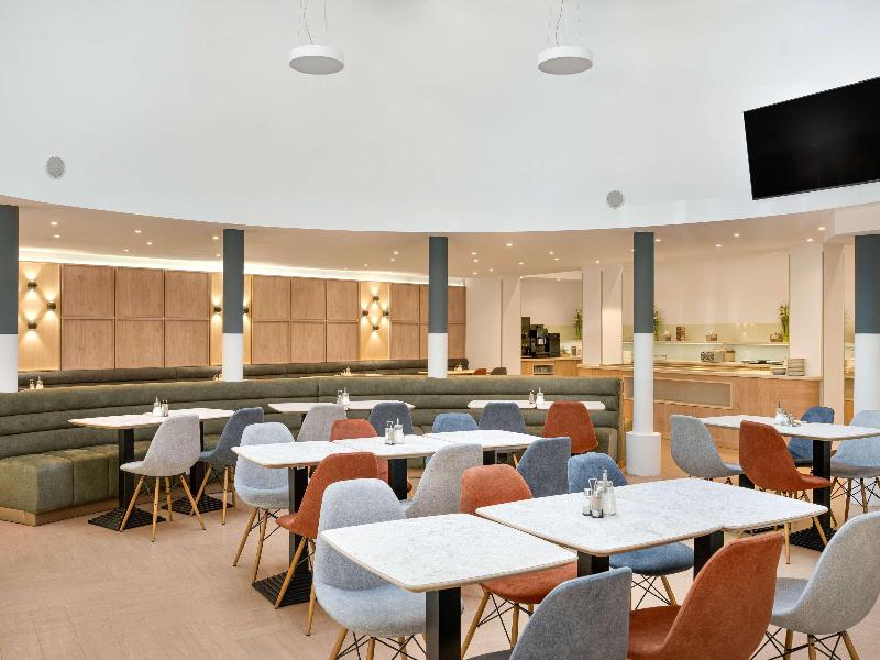 Ibis Styles Budapest Heroes Square image