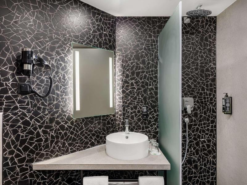 Ibis Styles Budapest Heroes Square image