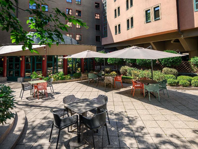 Ibis Styles Budapest Heroes Square image