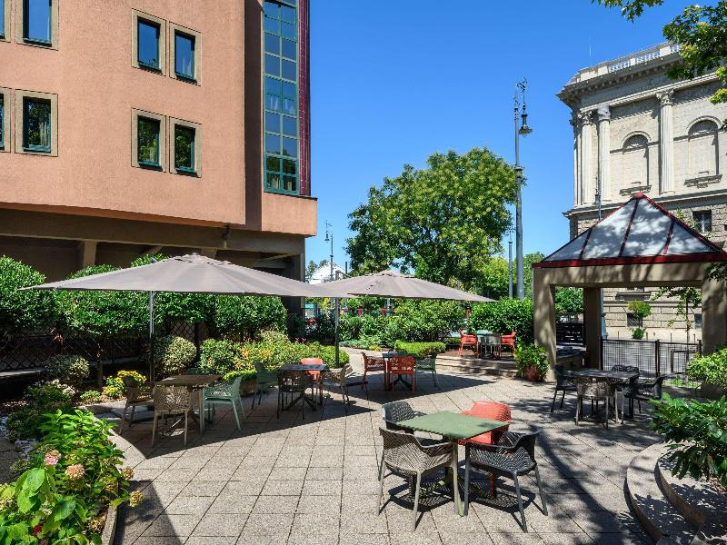 Ibis Styles Budapest Heroes Square image