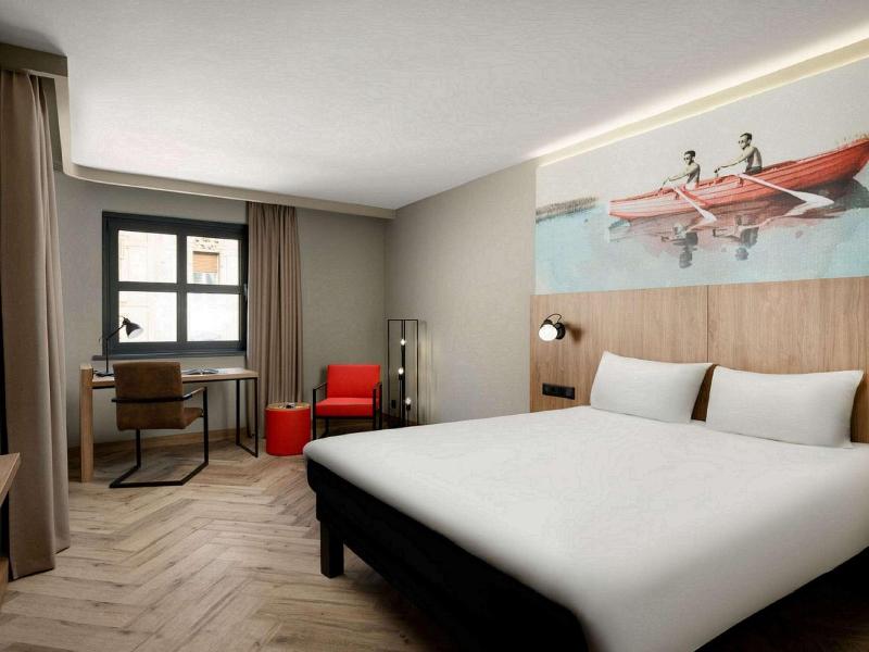 Ibis Styles Budapest Heroes Square image