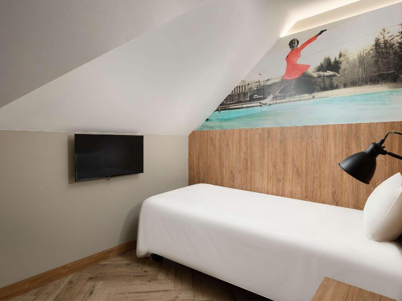 Ibis Styles Budapest Heroes Square image