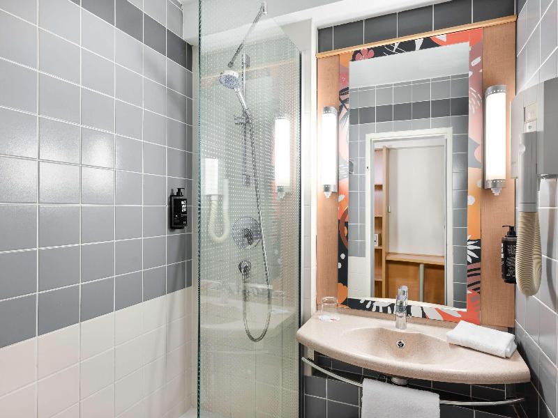 Ibis Styles Budapest Heroes Square image