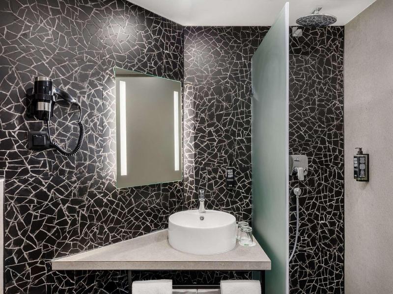 Ibis Styles Budapest Heroes Square image