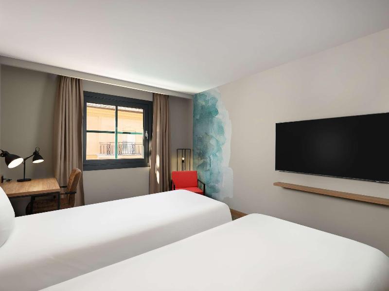 Ibis Styles Budapest Heroes Square image