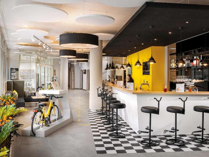 Ibis Styles Budapest City image