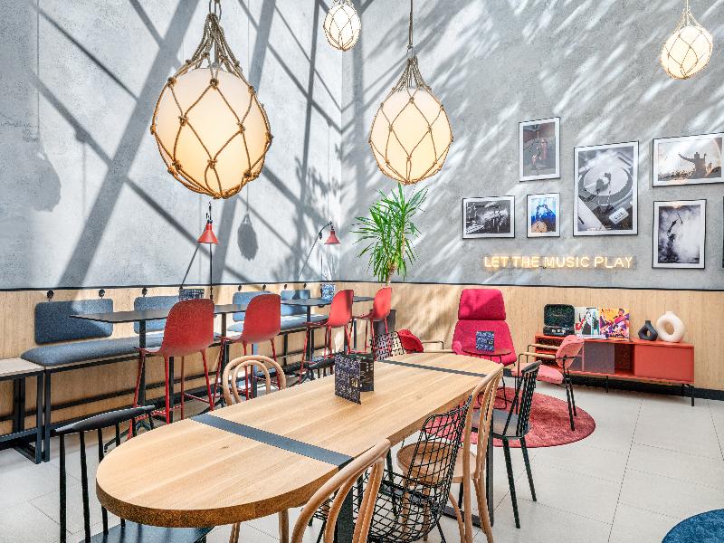 Ibis Budapest Centrum image