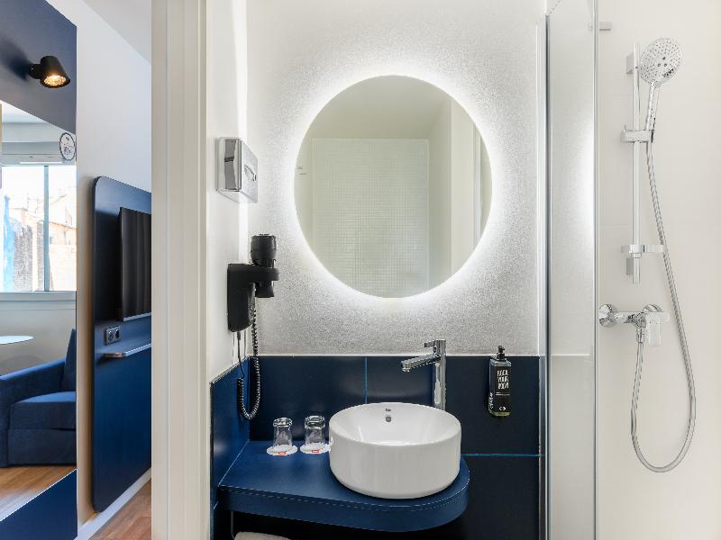 Ibis Budapest Centrum image