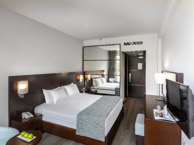 Napa Plaza Hotel image