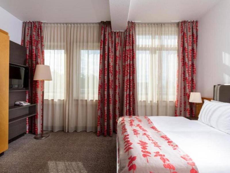 Sunday Hotel Frankfurt Airport - Neu-Isenburg image