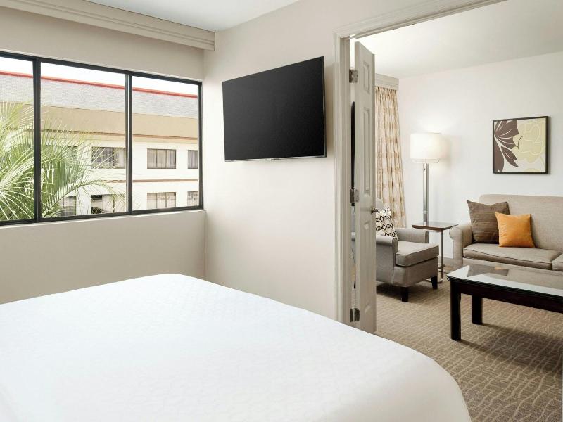 Sheraton Suites Orlando Airport image