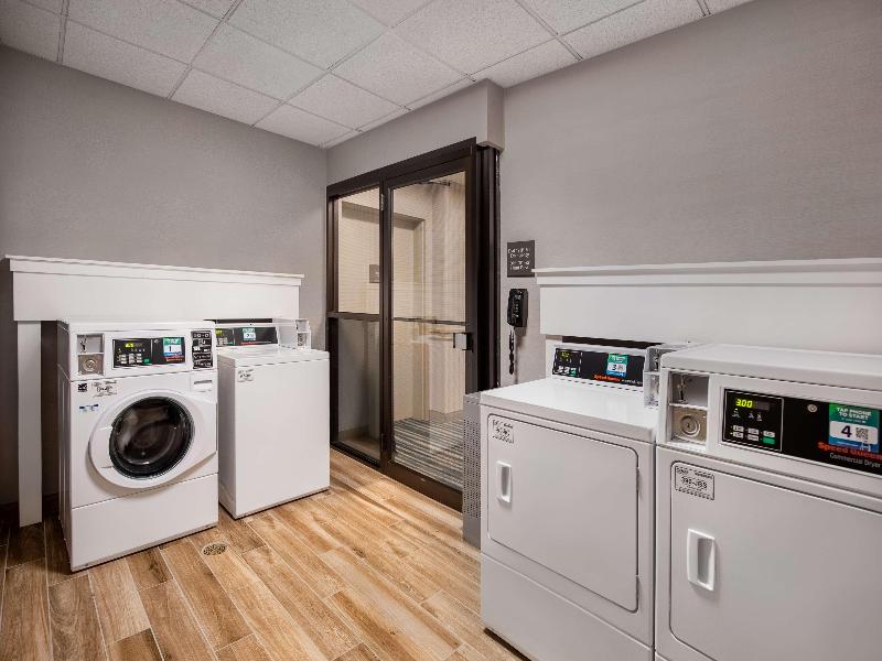 Hampton Inn Long Island-Brookhaven — general view