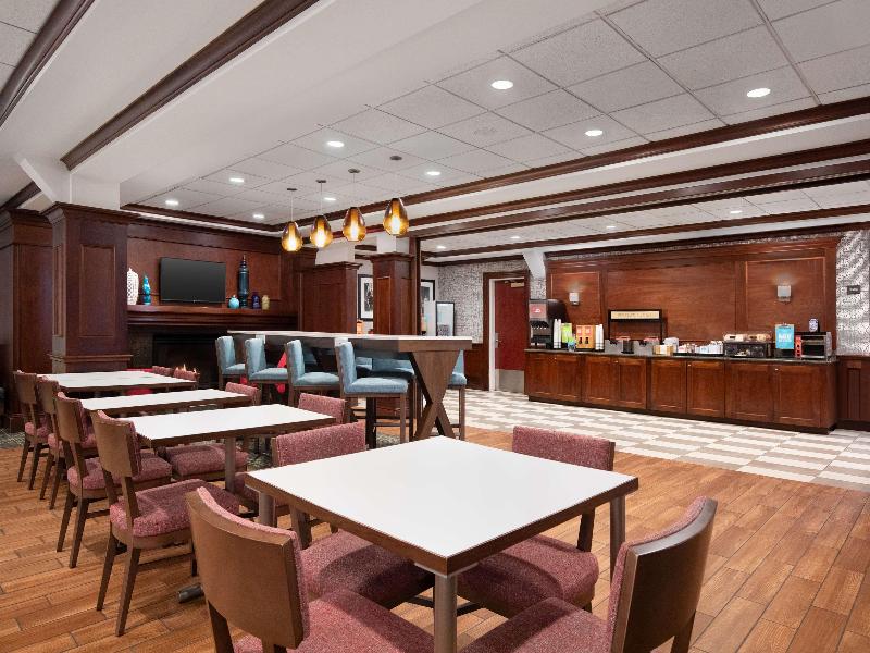 Hampton Inn Long Island-Brookhaven image
