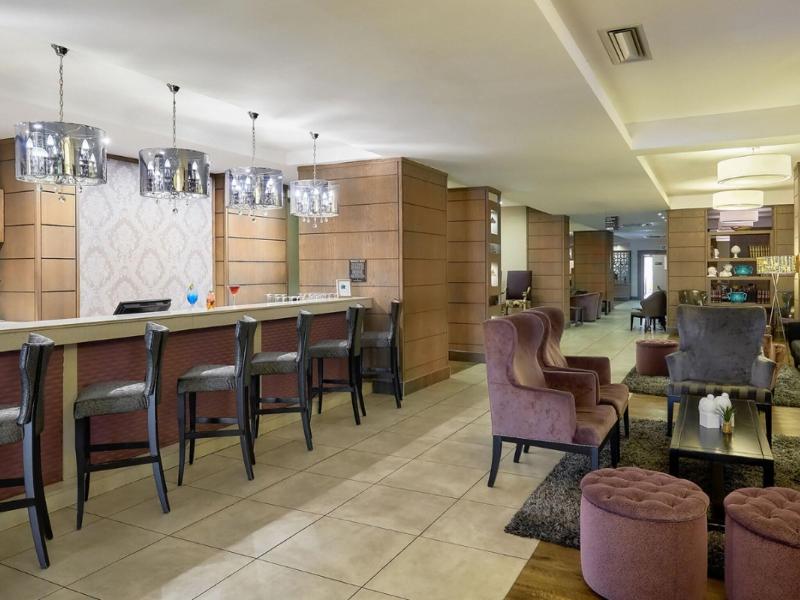 Fortis Hotel Manor image