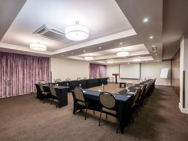 Fortis Hotel Manor image