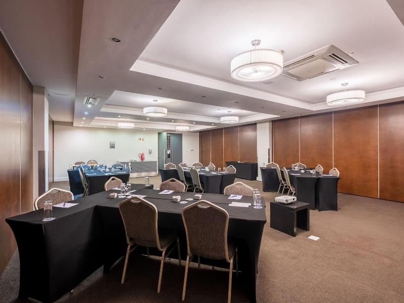 Fortis Hotel Manor image