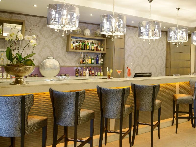 Fortis Hotel Manor image