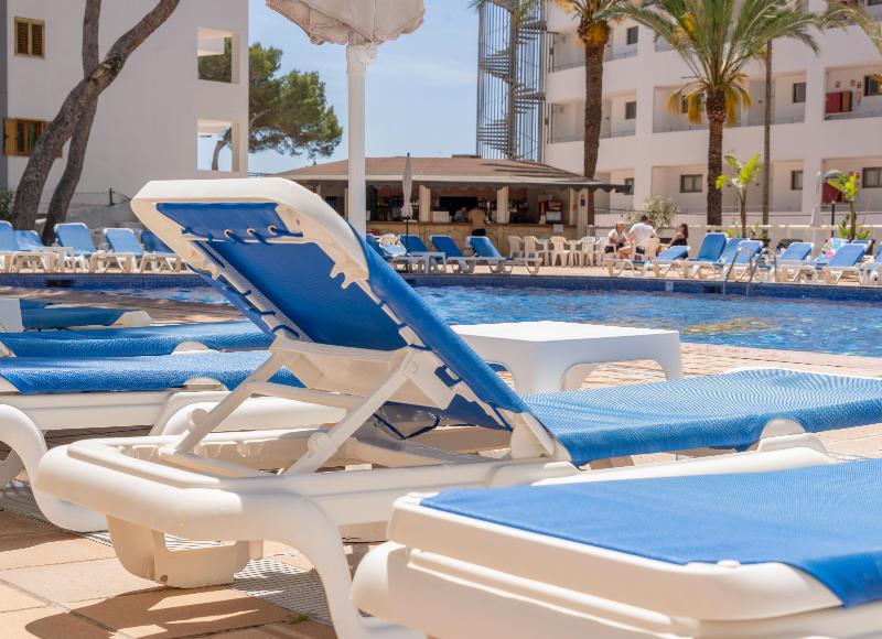 Azuline Coral Beach Hotel