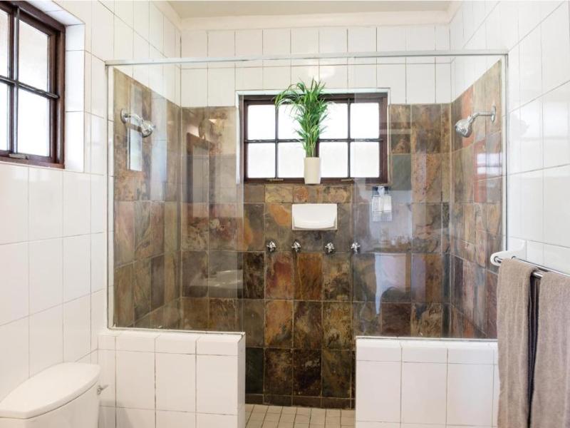 Hippo Hollow Country Estate image