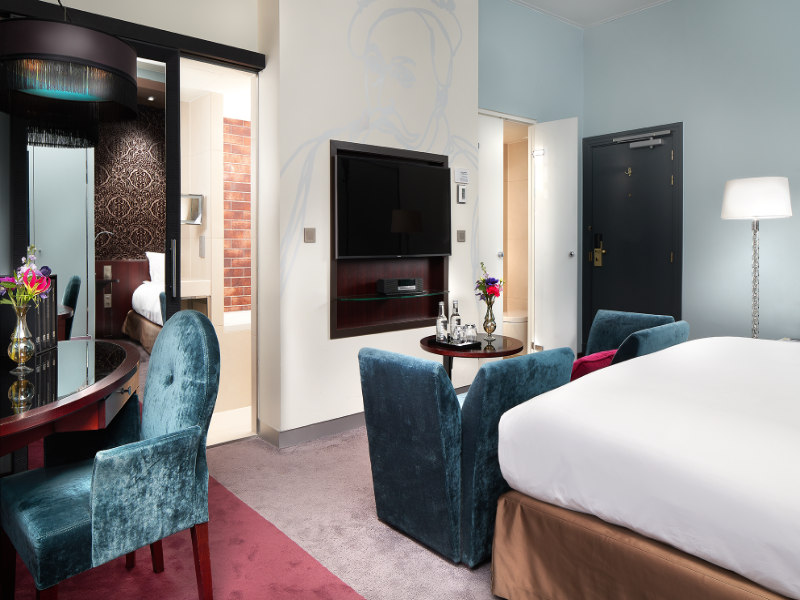 room detail thumbnail 1