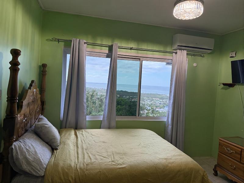Emerald Villas image