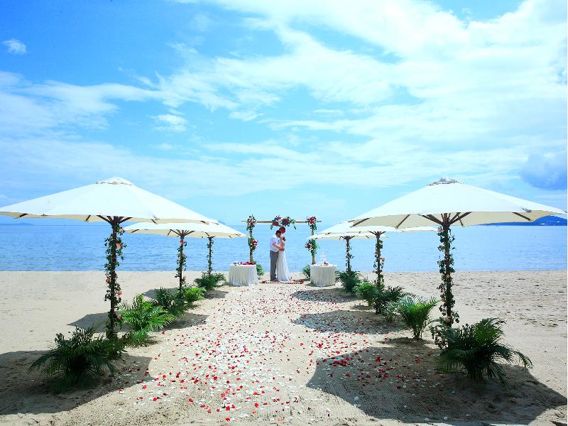 Sunrise Nha Trang Beach Hotel AND Spa 
