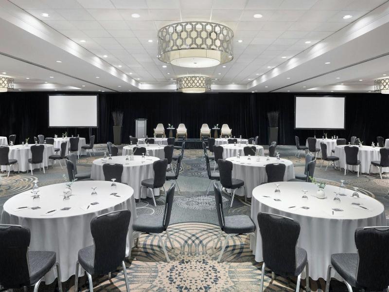 Sheraton Vancouver Airport Hotel image