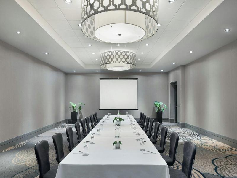 Sheraton Vancouver Airport Hotel image