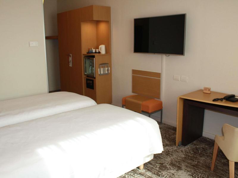 Novotel Roma Est image