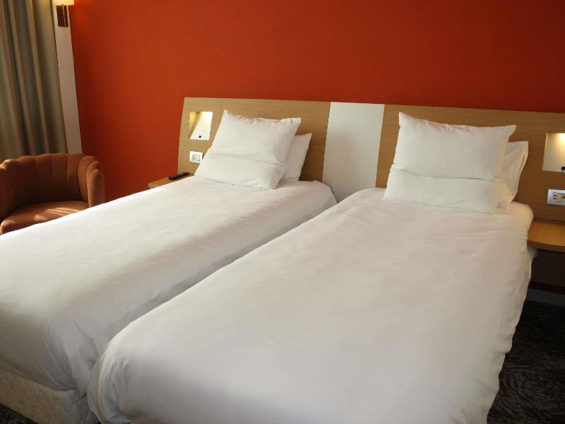 Novotel Roma Est image