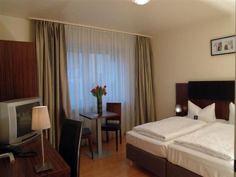 City Hotel Mercator image