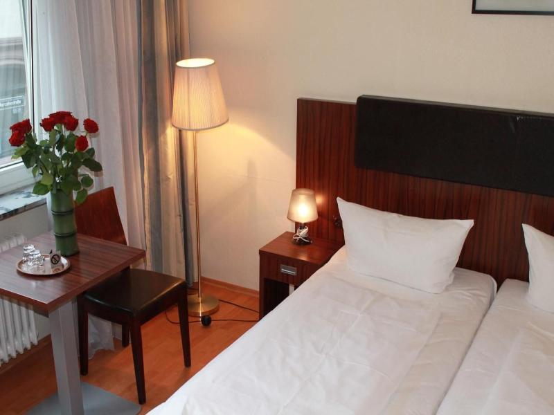 City Hotel Mercator image