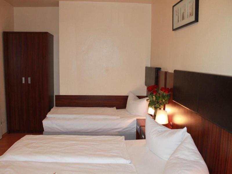 City Hotel Mercator image