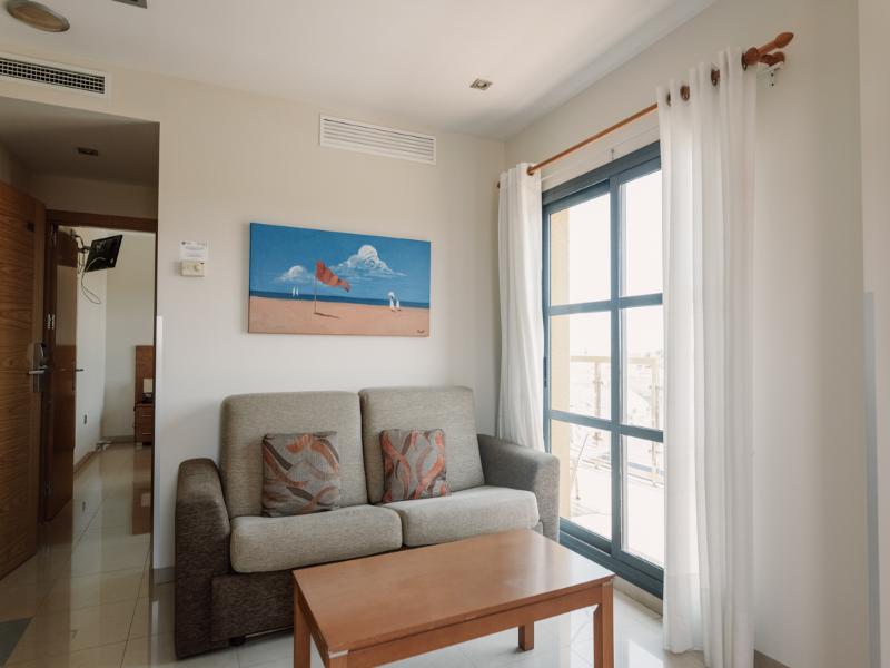 Bahía Aparthotel image