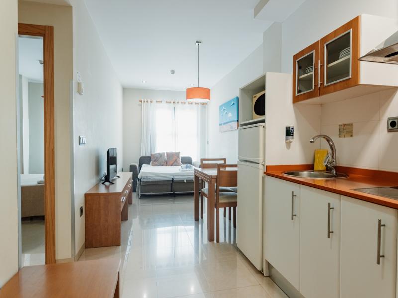 Bahía Aparthotel image