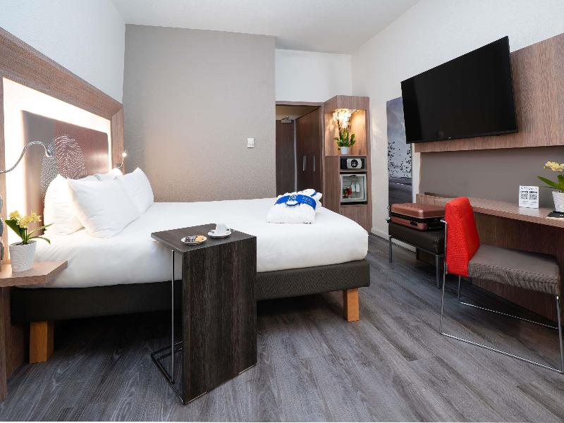 Novotel Milano Linate Airport image