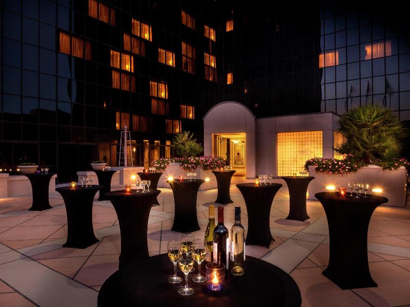 Hilton Los Angeles Airport image